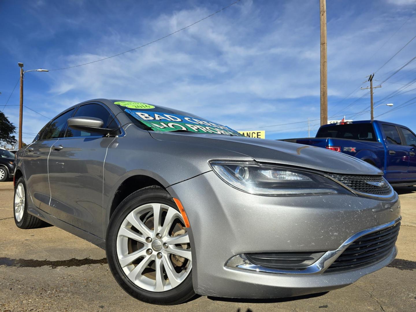 2016 Chrysler 200 Limited's photo
