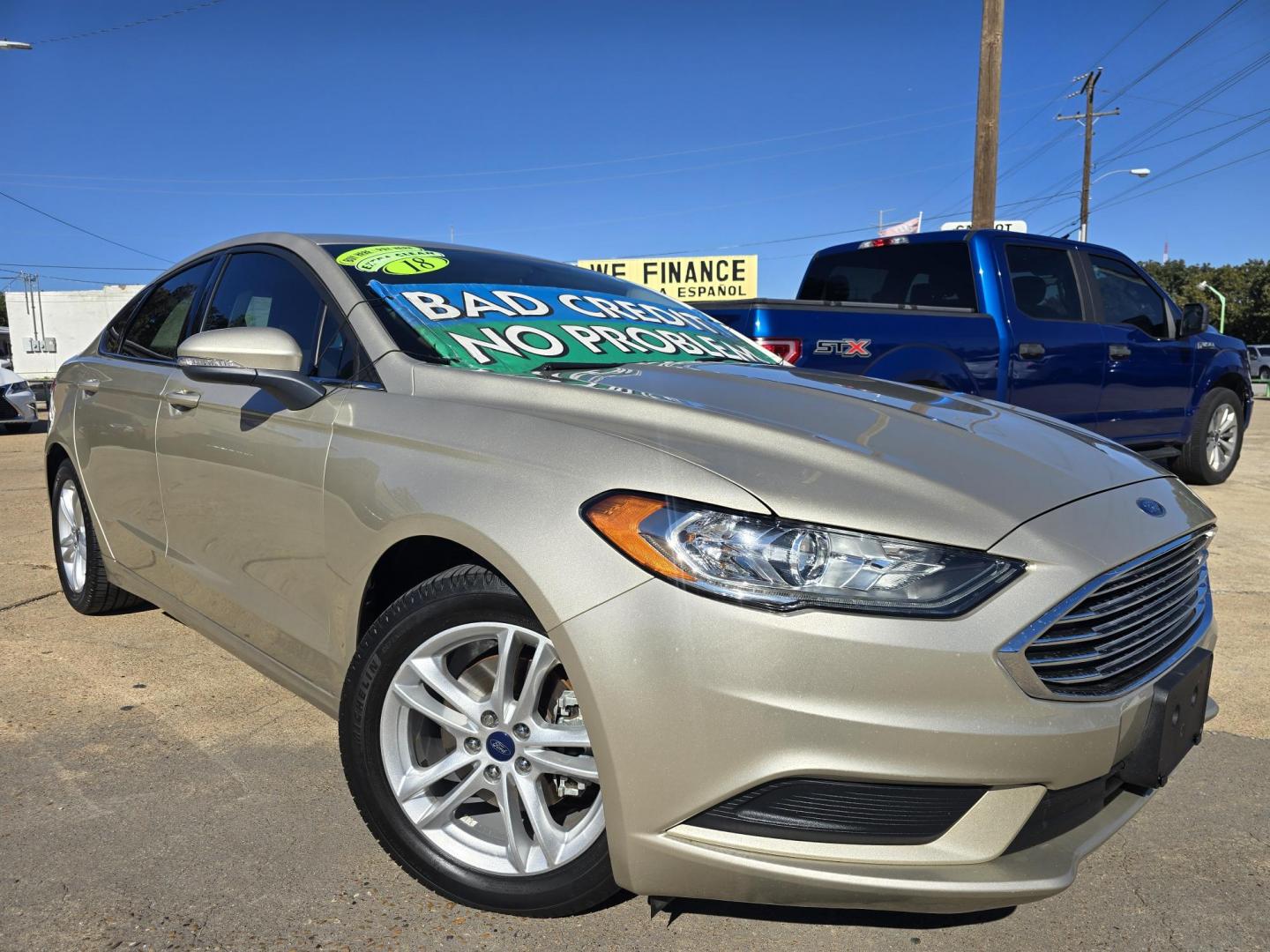 2018 Ford Fusion SE's photo