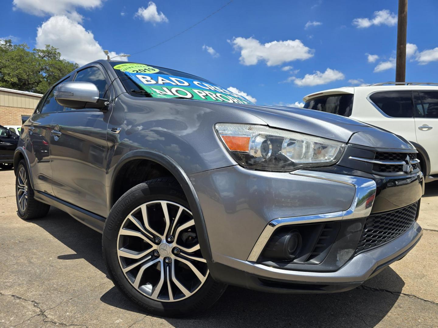 2019 Mitsubishi Outlander Sport ES's photo