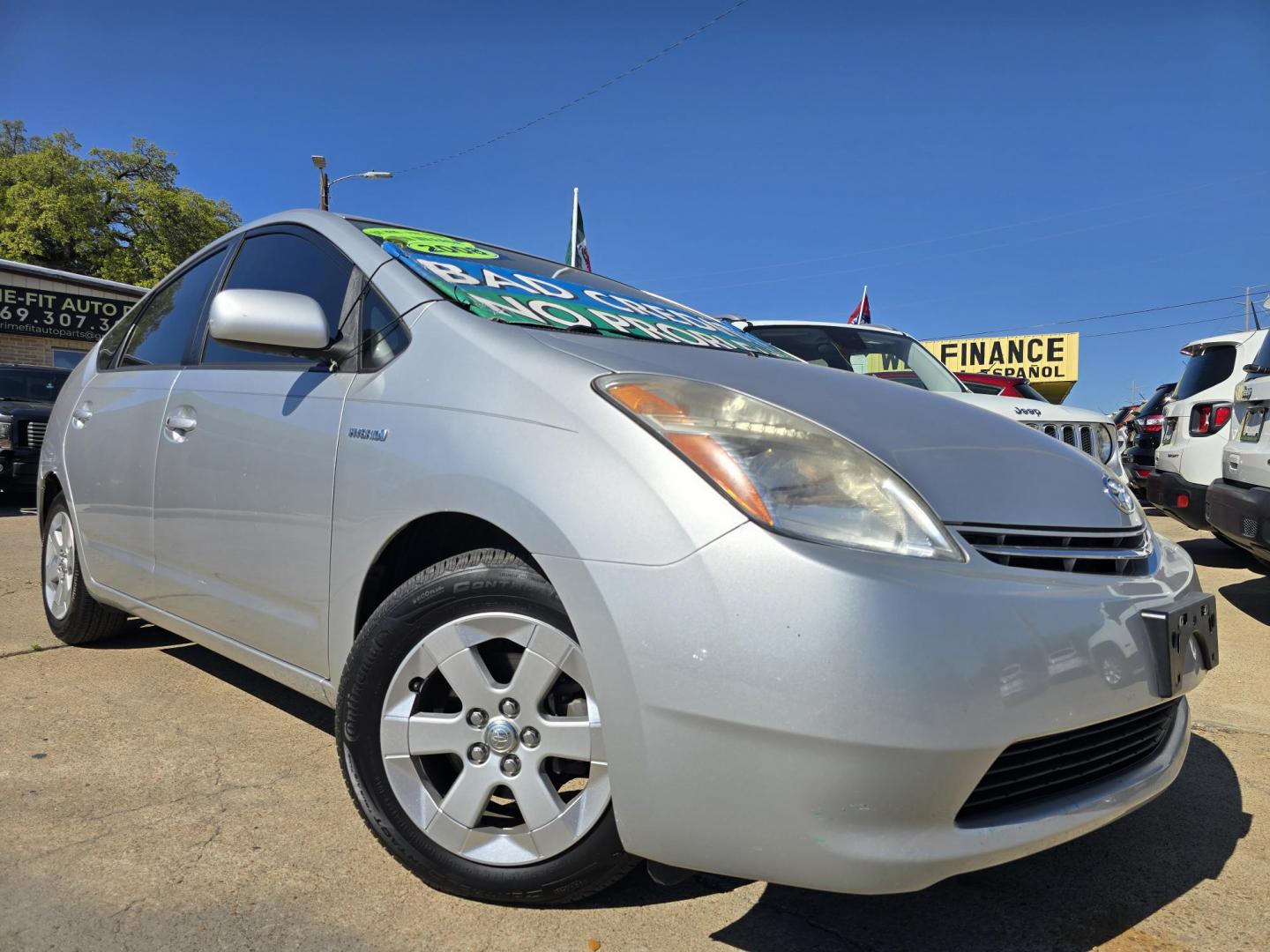 2008 SILVER Toyota Prius 4-Door Liftback (JTDKB20U587) with an 1.5L L4 DOHC 16V HYBRID engine, Automatic CVT Overdrive transmission, located at 2660 S.Garland Avenue, Garland, TX, 75041, (469) 298-3118, 32.885387, -96.656776 - Photo#0