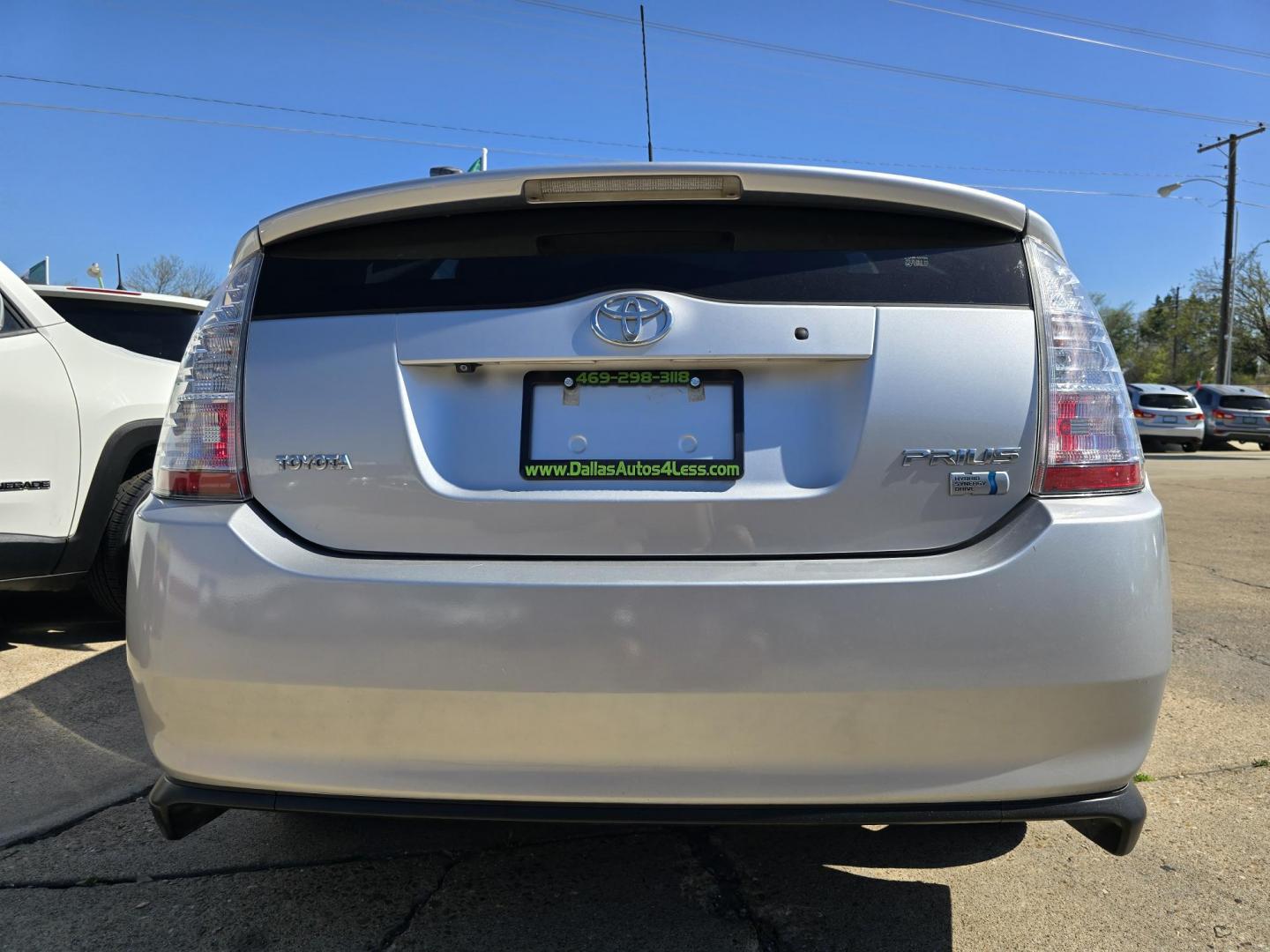 2008 SILVER Toyota Prius 4-Door Liftback (JTDKB20U587) with an 1.5L L4 DOHC 16V HYBRID engine, Automatic CVT Overdrive transmission, located at 2660 S.Garland Avenue, Garland, TX, 75041, (469) 298-3118, 32.885387, -96.656776 - Photo#4