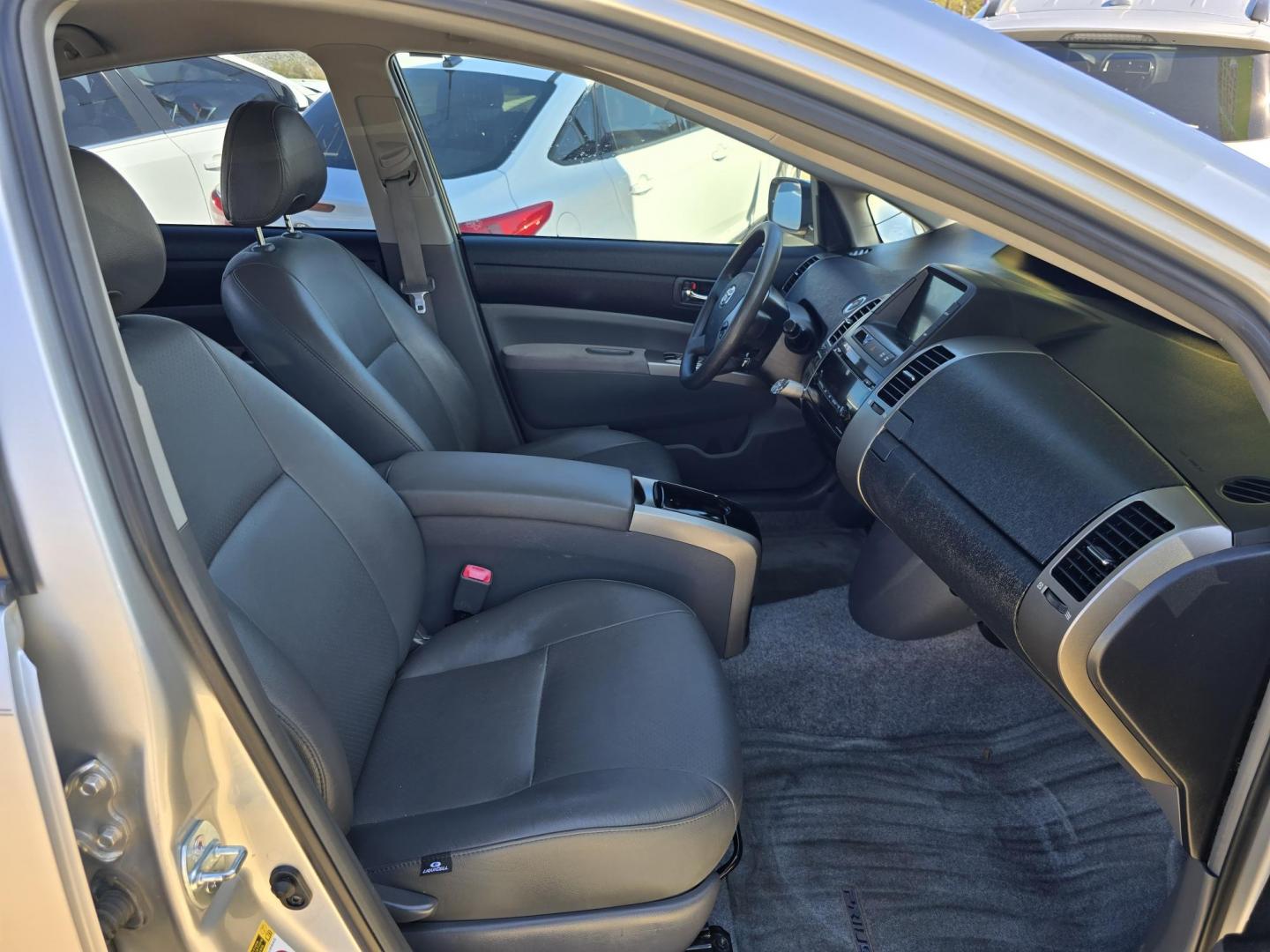 2008 SILVER Toyota Prius 4-Door Liftback (JTDKB20U587) with an 1.5L L4 DOHC 16V HYBRID engine, Automatic CVT Overdrive transmission, located at 2660 S.Garland Avenue, Garland, TX, 75041, (469) 298-3118, 32.885387, -96.656776 - Photo#20