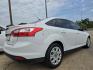 2012 WHITE Ford Focus SE (1FAHP3F21CL) with an 2.0L L4 DOHC 16V engine, AUTO transmission, located at 2660 S.Garland Avenue, Garland, TX, 75041, (469) 298-3118, 32.885387, -96.656776 - Photo#3