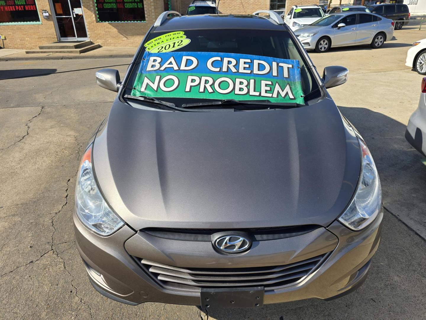 2012 Hyundai Tucson GLS (KM8JU3AC6CU) with an 2.4L L4 DOHC 16V engine, 6-Speed Automatic transmission, located at 2660 S.Garland Avenue, Garland, TX, 75041, (469) 298-3118, 32.885387, -96.656776 - Photo#8