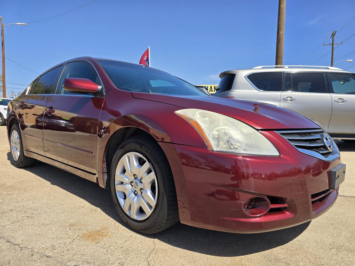 2012 RED Nissan Altima 2.5 S (1N4AL2AP3CN) with an 2.5L L4 DOHC 16V engine, AUTO transmission, located at 2660 S.Garland Avenue	, Garland, TX, 75041, (469) 298-3118, 32.885387, -96.656776 - Photo#1