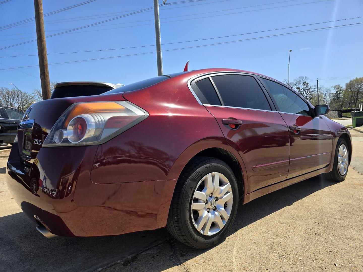 2012 RED Nissan Altima 2.5 S (1N4AL2AP3CN) with an 2.5L L4 DOHC 16V engine, AUTO transmission, located at 2660 S.Garland Avenue	, Garland, TX, 75041, (469) 298-3118, 32.885387, -96.656776 - Photo#3
