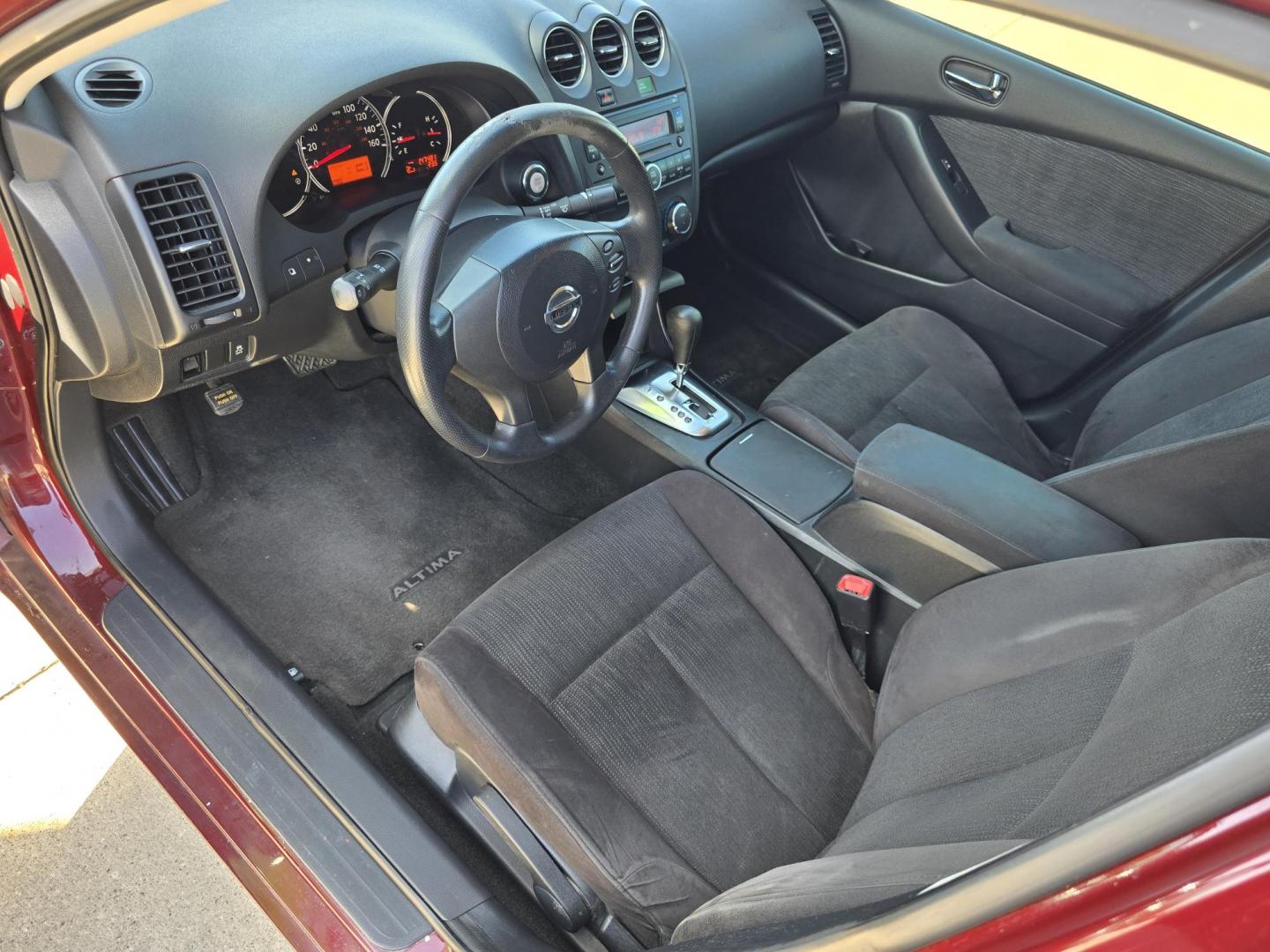 2012 RED Nissan Altima 2.5 S (1N4AL2AP3CN) with an 2.5L L4 DOHC 16V engine, AUTO transmission, located at 2660 S.Garland Avenue	, Garland, TX, 75041, (469) 298-3118, 32.885387, -96.656776 - Photo#10