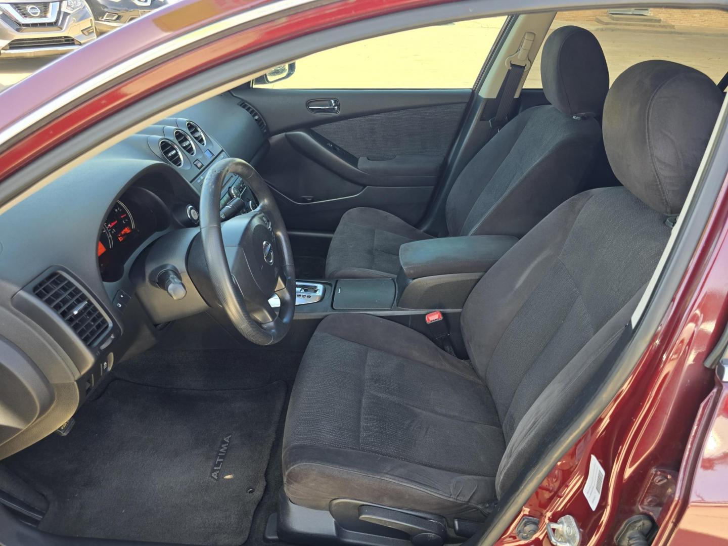 2012 RED Nissan Altima 2.5 S (1N4AL2AP3CN) with an 2.5L L4 DOHC 16V engine, AUTO transmission, located at 2660 S.Garland Avenue	, Garland, TX, 75041, (469) 298-3118, 32.885387, -96.656776 - Photo#11