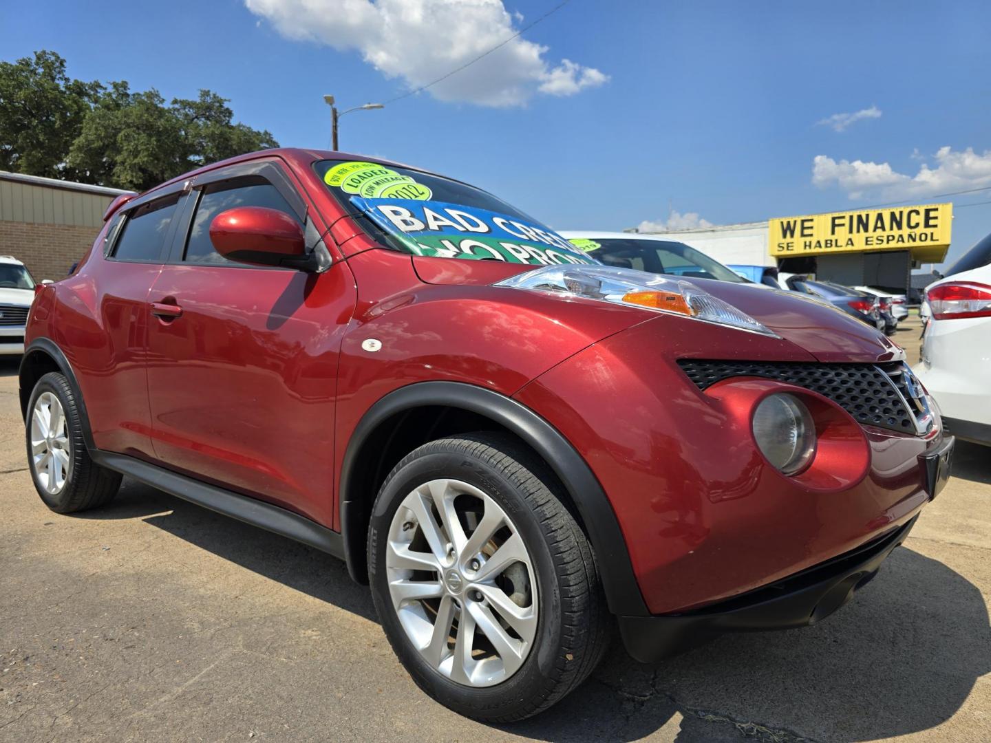 2012 RED /BLACK Nissan Juke SL (JN8AF5MR0CT) with an 1.6L L4 DOHC 16V engine, Continuously Variable Transmission transmission, located at 2660 S.Garland Avenue, Garland, TX, 75041, (469) 298-3118, 32.885387, -96.656776 - Photo#1