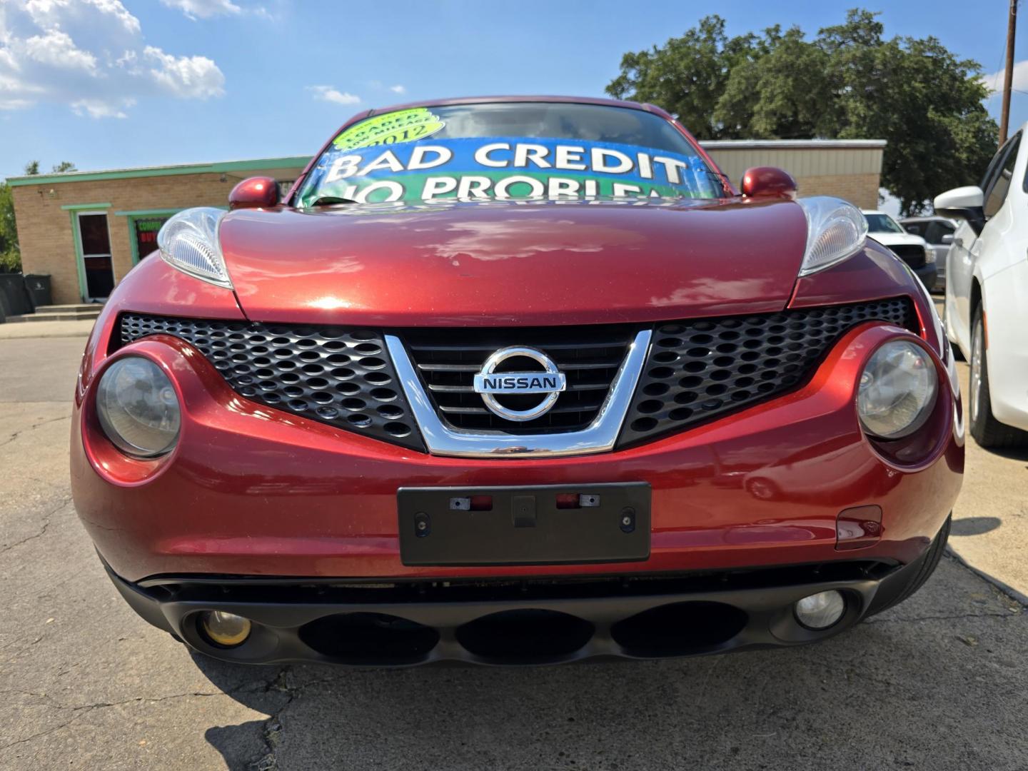 2012 RED /BLACK Nissan Juke SL (JN8AF5MR0CT) with an 1.6L L4 DOHC 16V engine, Continuously Variable Transmission transmission, located at 2660 S.Garland Avenue, Garland, TX, 75041, (469) 298-3118, 32.885387, -96.656776 - Photo#9