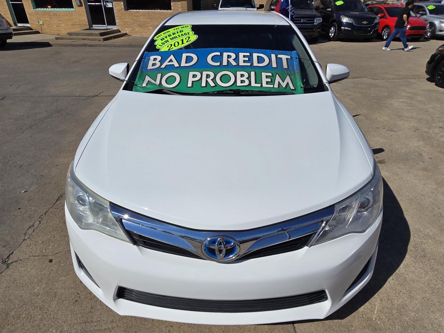 2012 WHITE Toyota Camry Hybrid LE (4T1BD1FK4CU) with an 2.5L L4 DOHC 16V HYBRID engine, Continuously Variable Transmission transmission, located at 2660 S.Garland Avenue, Garland, TX, 75041, (469) 298-3118, 32.885387, -96.656776 - Photo#11