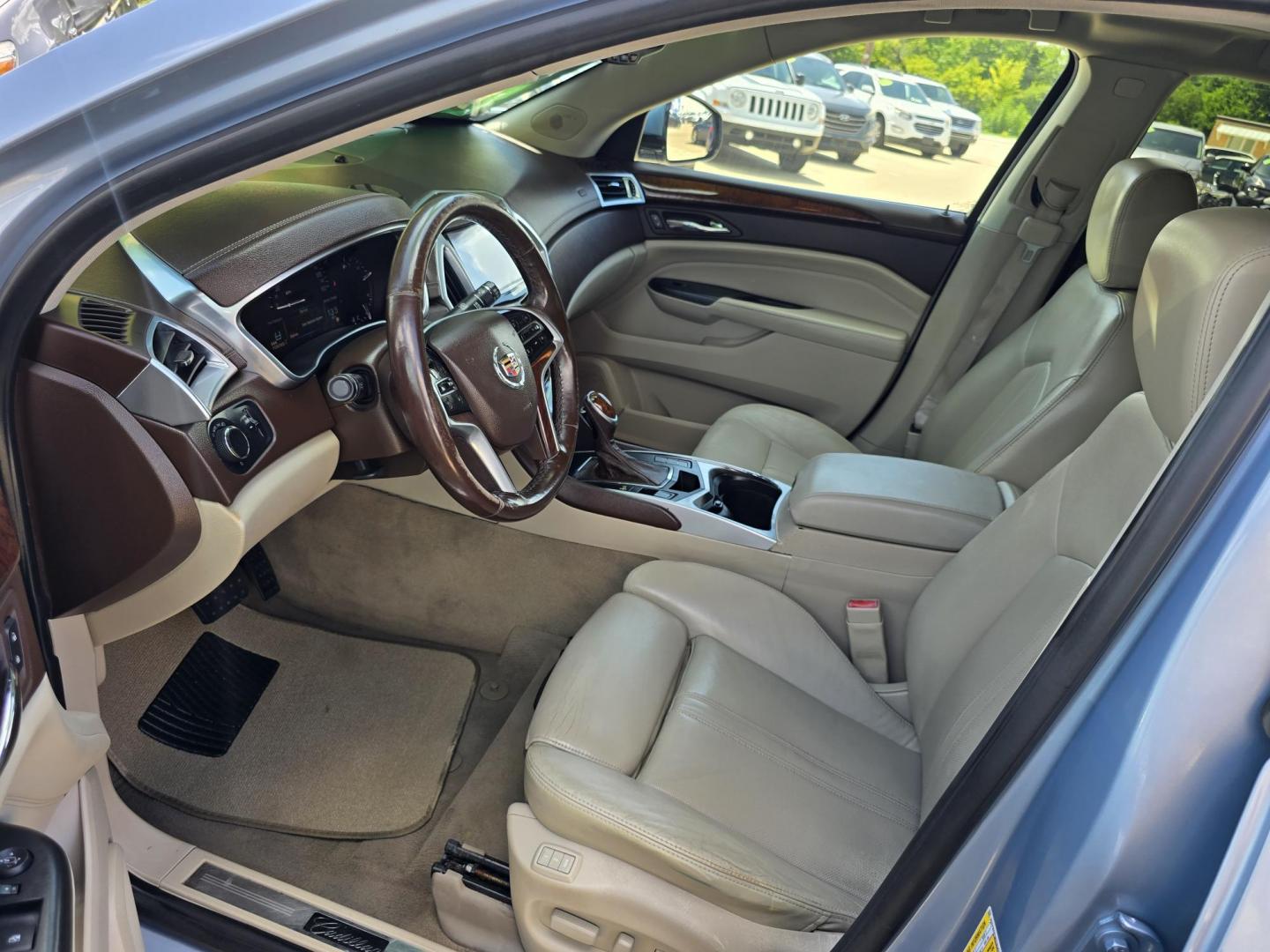 2013 BLUE Cadillac SRX (3GYFNGE38DS) with an 3.6L V6 DOHC 24V FFV engine, 6-Speed Automatic transmission, located at 2660 S.Garland Avenue, Garland, TX, 75041, (469) 298-3118, 32.885387, -96.656776 - Photo#11
