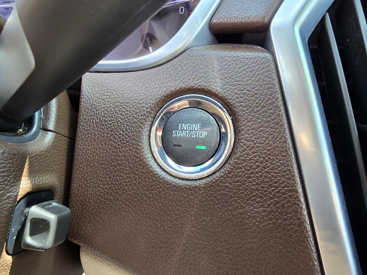 2013 BLUE Cadillac SRX (3GYFNGE38DS) with an 3.6L V6 DOHC 24V FFV engine, 6-Speed Automatic transmission, located at 2660 S.Garland Avenue, Garland, TX, 75041, (469) 298-3118, 32.885387, -96.656776 - Photo#13
