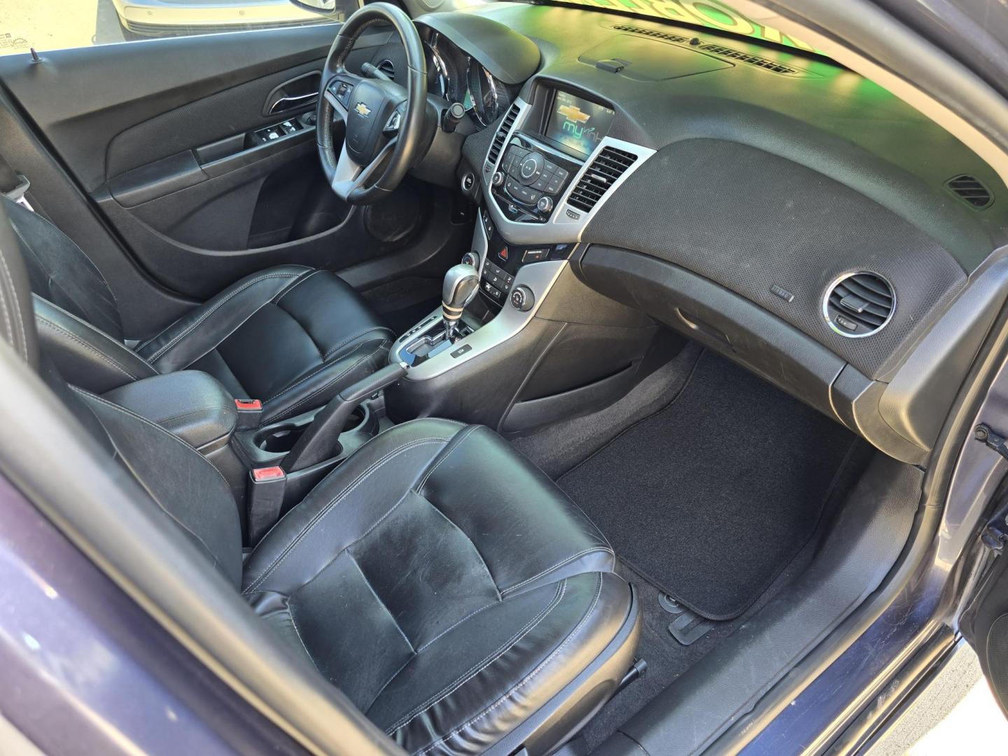 2013 BLUE Chevrolet Cruze 2LT (1G1PE5SB5D7) with an 1.4L L4 DOHC 16V TURBO engine, 6-Speed Automatic transmission, located at 2660 S.Garland Avenue, Garland, TX, 75041, (469) 298-3118, 32.885387, -96.656776 - Photo#19