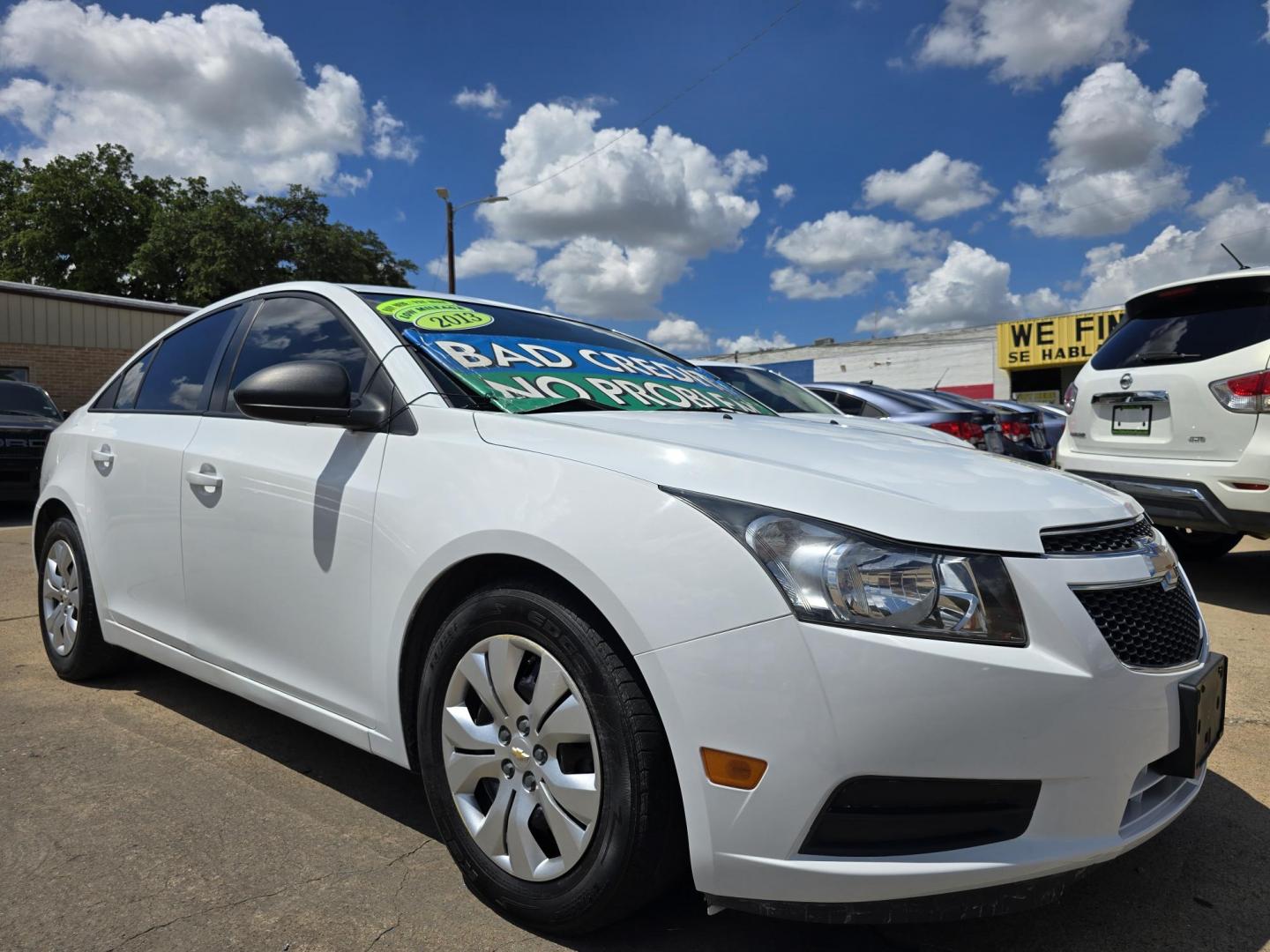 2013 WHITE Chevrolet Cruze LS (1G1PA5SH4D7) with an 1.8L L4 DOHC 16V FFV engine, 6-Speed Automatic transmission, located at 2660 S.Garland Avenue, Garland, TX, 75041, (469) 298-3118, 32.885387, -96.656776 - Photo#1