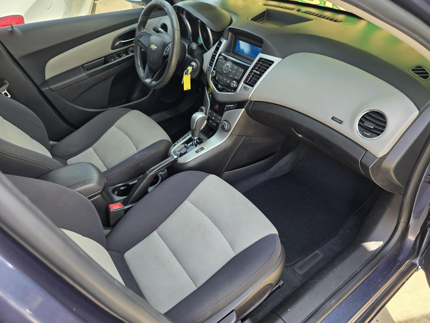 2013 BLUE Chevrolet Cruze LS (1G1PA5SH9D7) with an 1.8L L4 DOHC 16V FFV engine, 6-Speed Automatic transmission, located at 2660 S.Garland Avenue, Garland, TX, 75041, (469) 298-3118, 32.885387, -96.656776 - Photo#17
