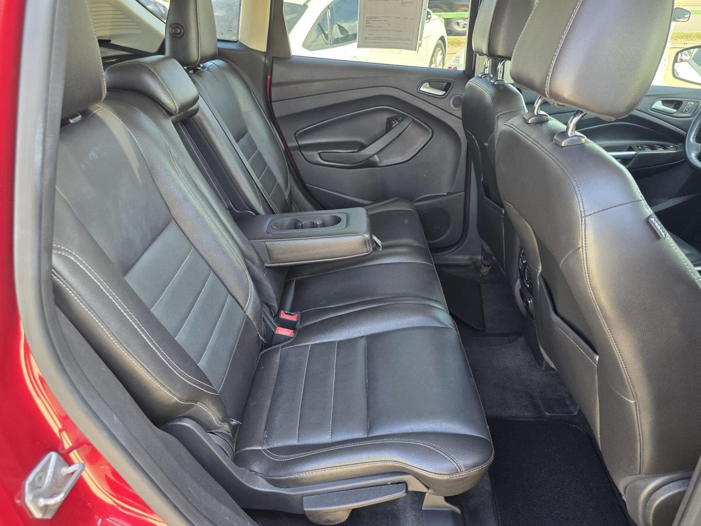 2013 RED Ford C-Max SEL (1FADP5BU1DL) with an 2.0L L4 DOHC 16V HYBRID engine, Continuously Variable Transmission transmission, located at 2660 S.Garland Avenue, Garland, TX, 75041, (469) 298-3118, 32.885387, -96.656776 - Photo#19