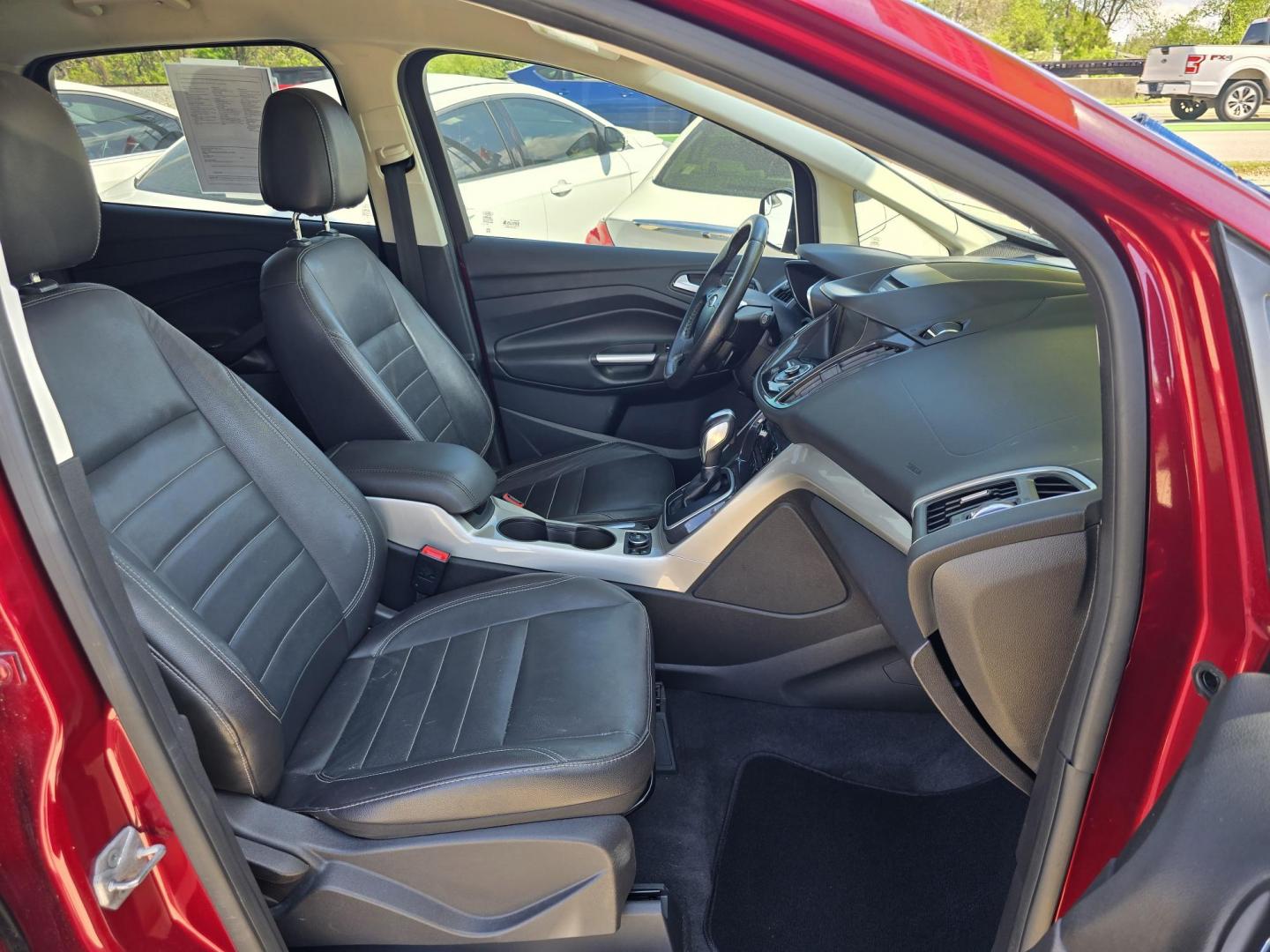 2013 RED Ford C-Max SEL (1FADP5BU1DL) with an 2.0L L4 DOHC 16V HYBRID engine, Continuously Variable Transmission transmission, located at 2660 S.Garland Avenue, Garland, TX, 75041, (469) 298-3118, 32.885387, -96.656776 - Photo#20