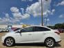 2013 WHITE Ford Focus SE (1FADP3F29DL) , AUTO transmission, located at 2660 S.Garland Avenue, Garland, TX, 75041, (469) 298-3118, 32.885387, -96.656776 - Photo#6