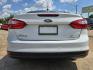2013 WHITE Ford Focus SE (1FADP3F29DL) , AUTO transmission, located at 2660 S.Garland Avenue, Garland, TX, 75041, (469) 298-3118, 32.885387, -96.656776 - Photo#4