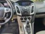 2013 WHITE Ford Focus SE (1FADP3F29DL) , AUTO transmission, located at 2660 S.Garland Avenue, Garland, TX, 75041, (469) 298-3118, 32.885387, -96.656776 - Photo#13