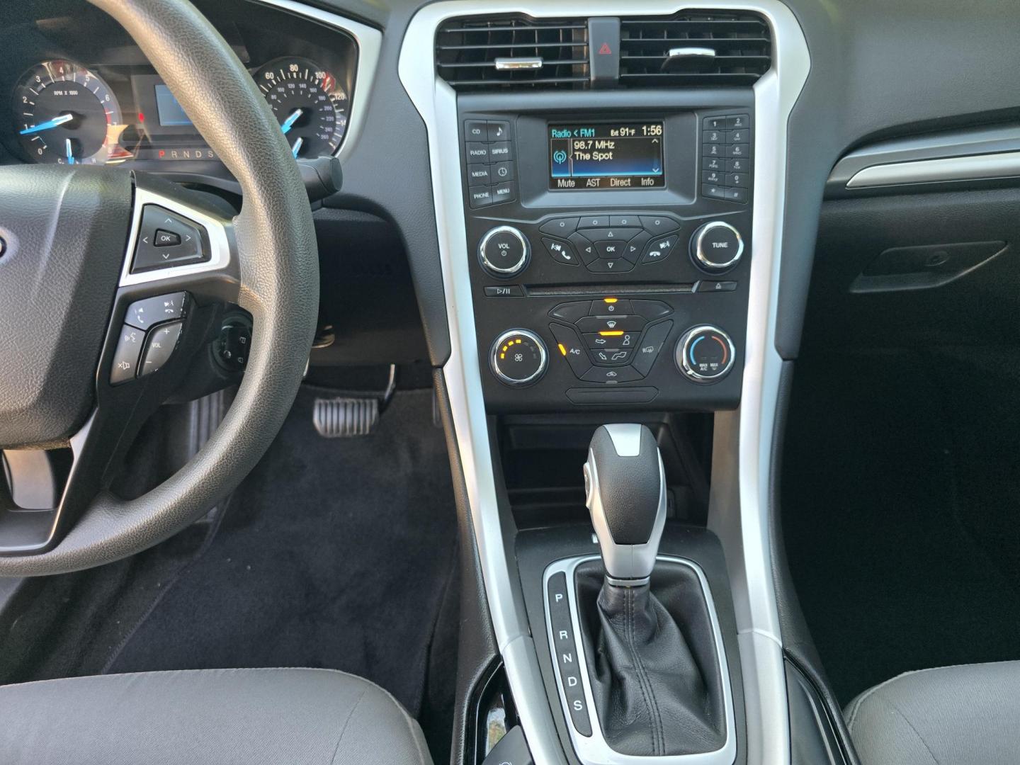 2013 RED Ford Fusion S (3FA6P0G78DR) with an 2.5L L4 DOHC 16V engine, AUTO transmission, located at 2660 S.Garland Avenue, Garland, TX, 75041, (469) 298-3118, 32.885387, -96.656776 - Photo#13