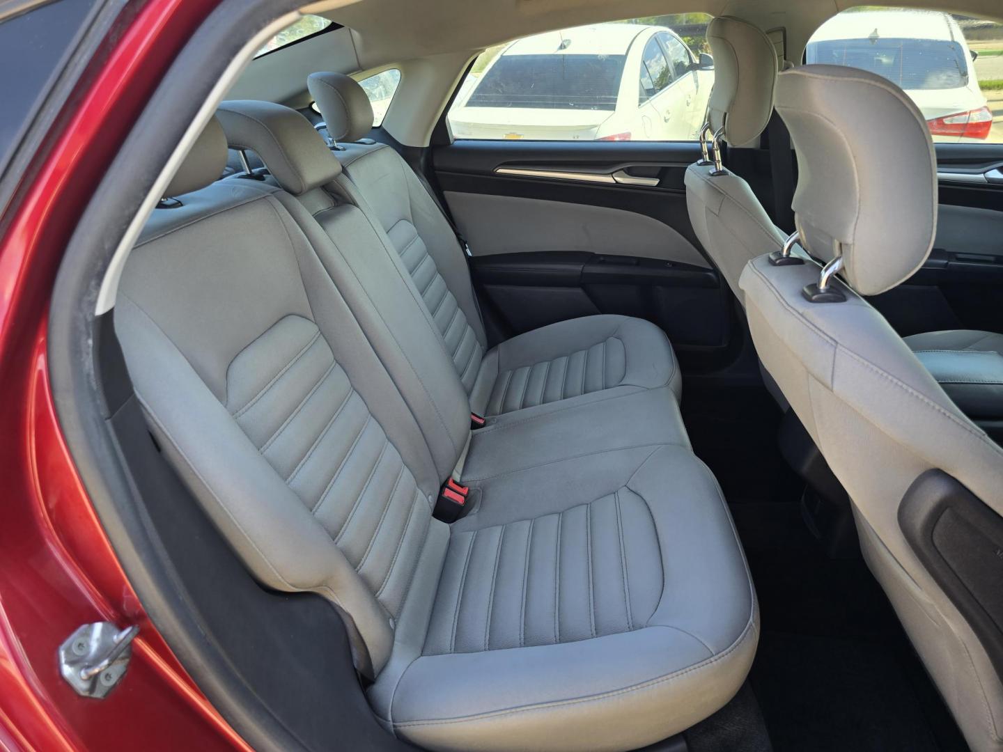 2013 RED Ford Fusion S (3FA6P0G78DR) with an 2.5L L4 DOHC 16V engine, AUTO transmission, located at 2660 S.Garland Avenue, Garland, TX, 75041, (469) 298-3118, 32.885387, -96.656776 - Photo#15