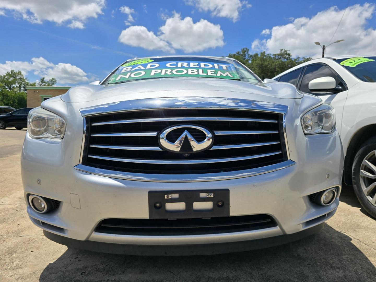 2013 SILVER Infiniti JX (5N1AL0MM7DC) with an 3.5L V6 DOHC 24V engine, Continuously Variable Transmission transmission, located at 2660 S.Garland Avenue, Garland, TX, 75041, (469) 298-3118, 32.885387, -96.656776 - Photo#9