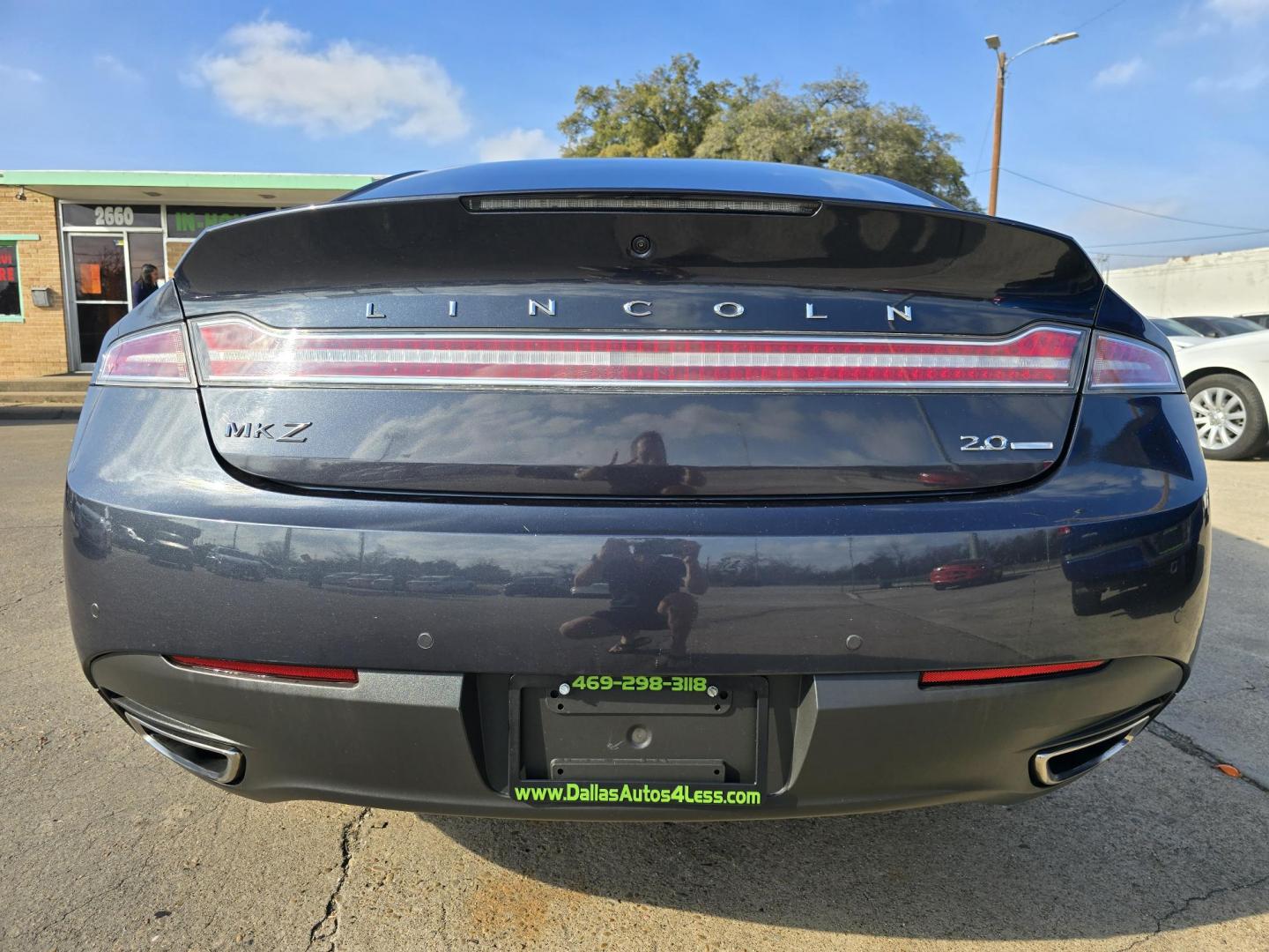 2013 GRAY Lincoln MKZ FWD (3LN6L2G99DR) with an 2.0L L4 DOHC 16V engine, 6-Speed Automatic transmission, located at 2660 S.Garland Avenue, Garland, TX, 75041, (469) 298-3118, 32.885387, -96.656776 - Photo#4