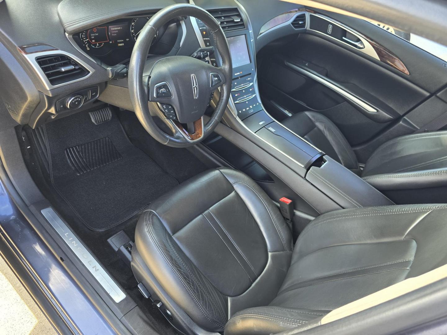 2013 GRAY Lincoln MKZ FWD (3LN6L2G99DR) with an 2.0L L4 DOHC 16V engine, 6-Speed Automatic transmission, located at 2660 S.Garland Avenue, Garland, TX, 75041, (469) 298-3118, 32.885387, -96.656776 - Photo#10