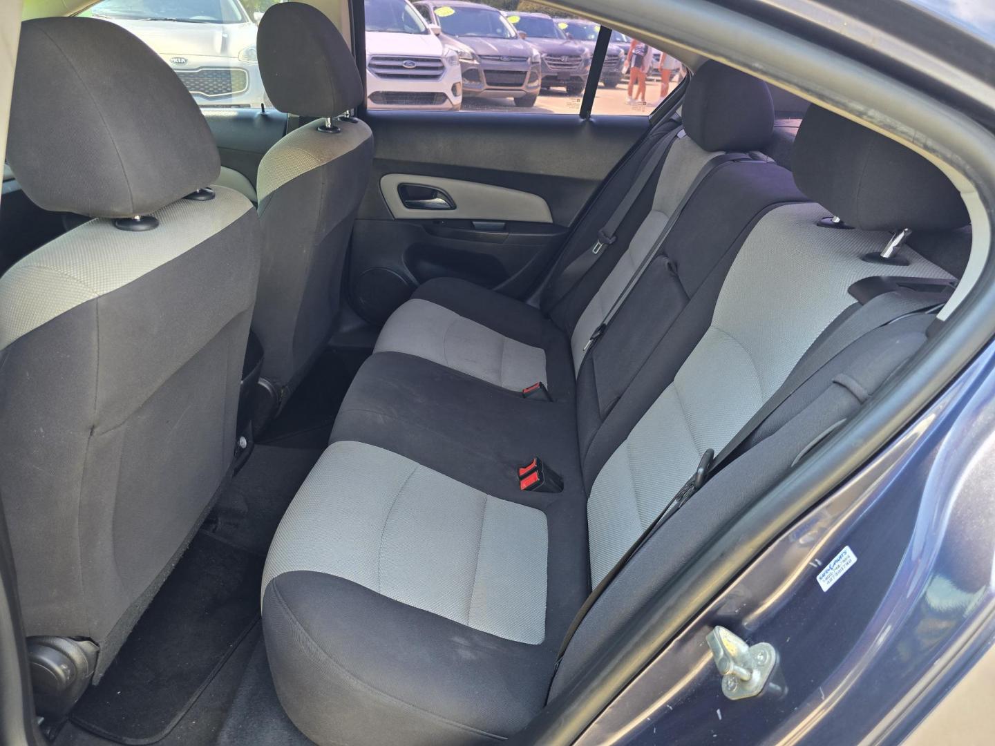 2014 BLUE /GRAY CHEVROLET CRUZE LS LS (1G1PA5SH7E7) , AUTO transmission, located at 2660 S.Garland Avenue, Garland, TX, 75041, (469) 298-3118, 32.885387, -96.656776 - Welcome to DallasAutos4Less, one of the Premier BUY HERE PAY HERE Dealers in the North Dallas Area. We specialize in financing to people with NO CREDIT or BAD CREDIT. We need proof of income, proof of residence, and a ID. Come buy your new car from us today!! This is a very clean 2014 CHEVY CRUZE - Photo#14