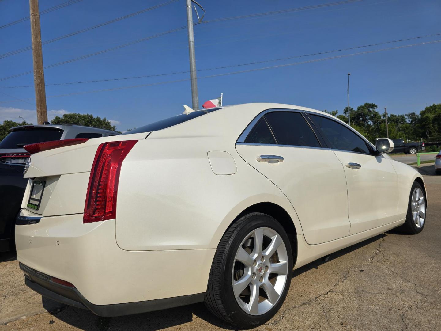 2014 WHITE Cadillac ATS 2.5L Luxury (1G6AB5RA2E0) with an 2.5L L4 DOHC 16V engine, 6-Speed Automatic transmission, located at 2660 S.Garland Avenue, Garland, TX, 75041, (469) 298-3118, 32.885387, -96.656776 - Photo#3