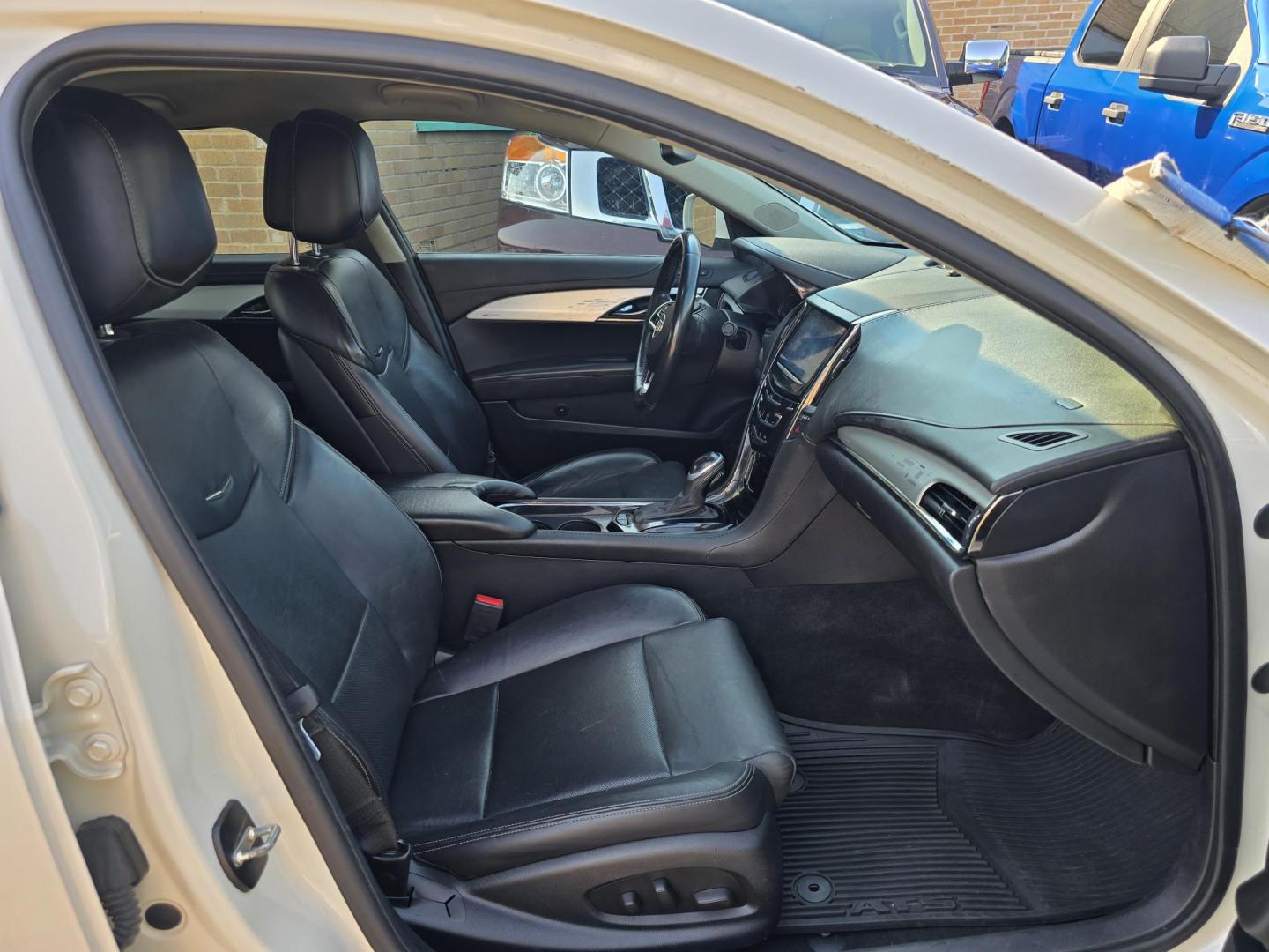 2014 WHITE Cadillac ATS 2.5L Luxury (1G6AB5RA2E0) with an 2.5L L4 DOHC 16V engine, 6-Speed Automatic transmission, located at 2660 S.Garland Avenue, Garland, TX, 75041, (469) 298-3118, 32.885387, -96.656776 - Photo#18