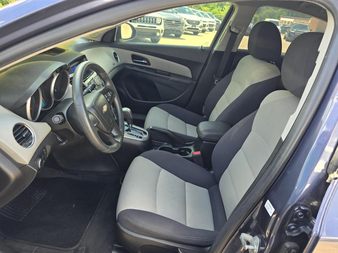 2014 BLUE Chevrolet Cruze LS (1G1PA5SG0E7) with an 1.8L L4 DOHC 16V engine, 6-Speed Automatic transmission, located at 2660 S.Garland Avenue, Garland, TX, 75041, (469) 298-3118, 32.885387, -96.656776 - Photo#11