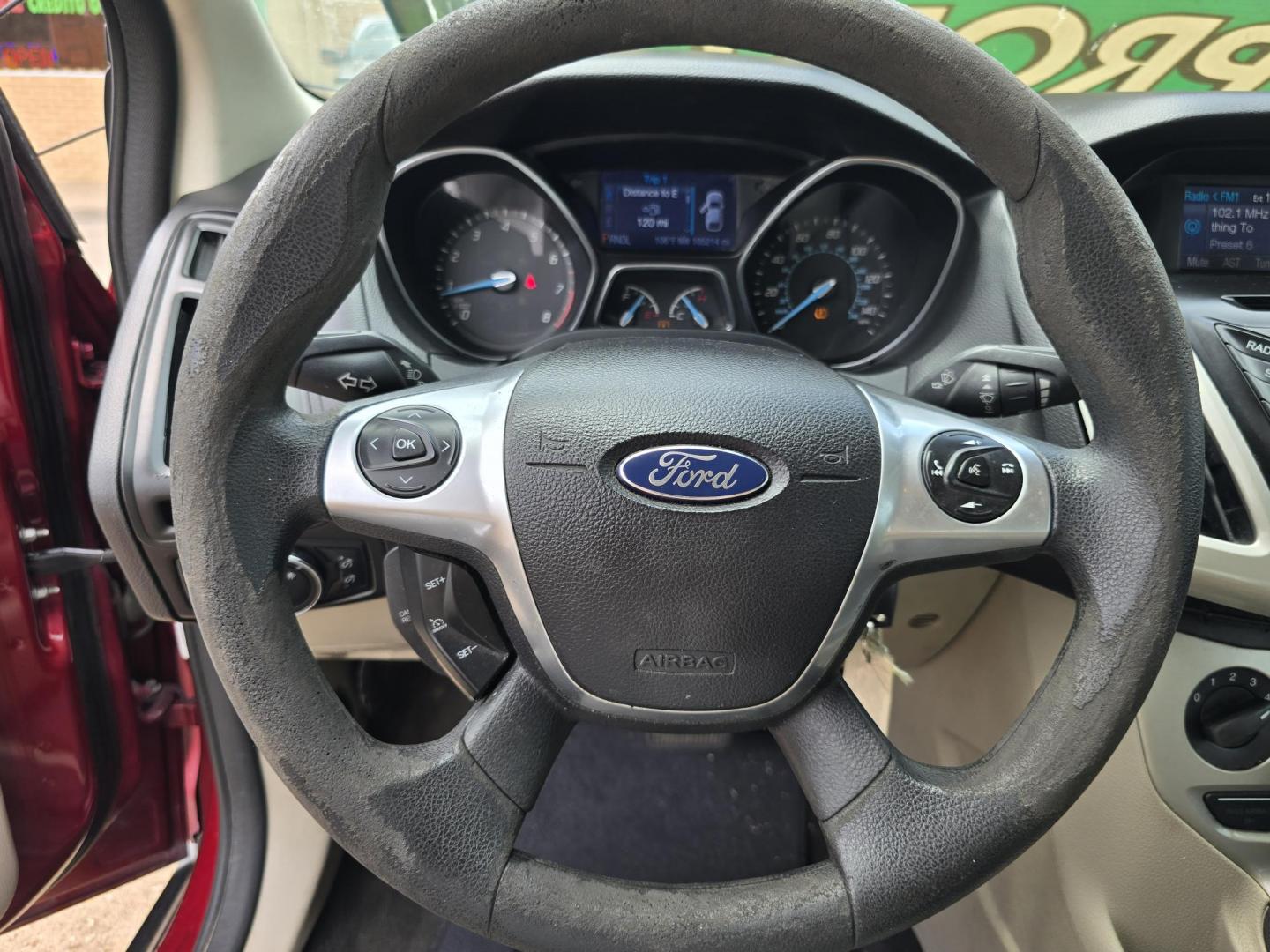2014 RED /BEIGE FORD FOCUS SE SE (1FADP3F24EL) , AUTO transmission, located at 2660 S.Garland Avenue, Garland, TX, 75041, (469) 298-3118, 32.885387, -96.656776 - Welcome to DallasAutos4Less, one of the Premier BUY HERE PAY HERE Dealers in the North Dallas Area. We specialize in financing to people with NO CREDIT or BAD CREDIT. We need proof of income, proof of residence, and a ID. Come buy your new car from us today!! This is a Very clean 2014 FORD FOCUS - Photo#12