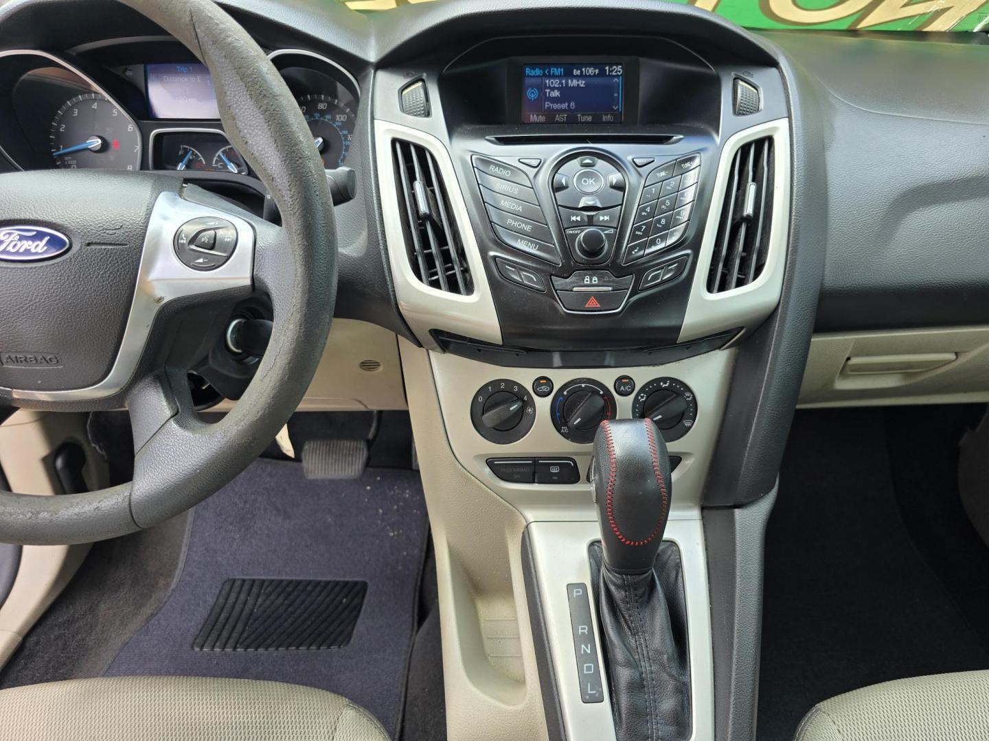 2014 RED /BEIGE FORD FOCUS SE SE (1FADP3F24EL) , AUTO transmission, located at 2660 S.Garland Avenue, Garland, TX, 75041, (469) 298-3118, 32.885387, -96.656776 - Welcome to DallasAutos4Less, one of the Premier BUY HERE PAY HERE Dealers in the North Dallas Area. We specialize in financing to people with NO CREDIT or BAD CREDIT. We need proof of income, proof of residence, and a ID. Come buy your new car from us today!! This is a Very clean 2014 FORD FOCUS - Photo#13