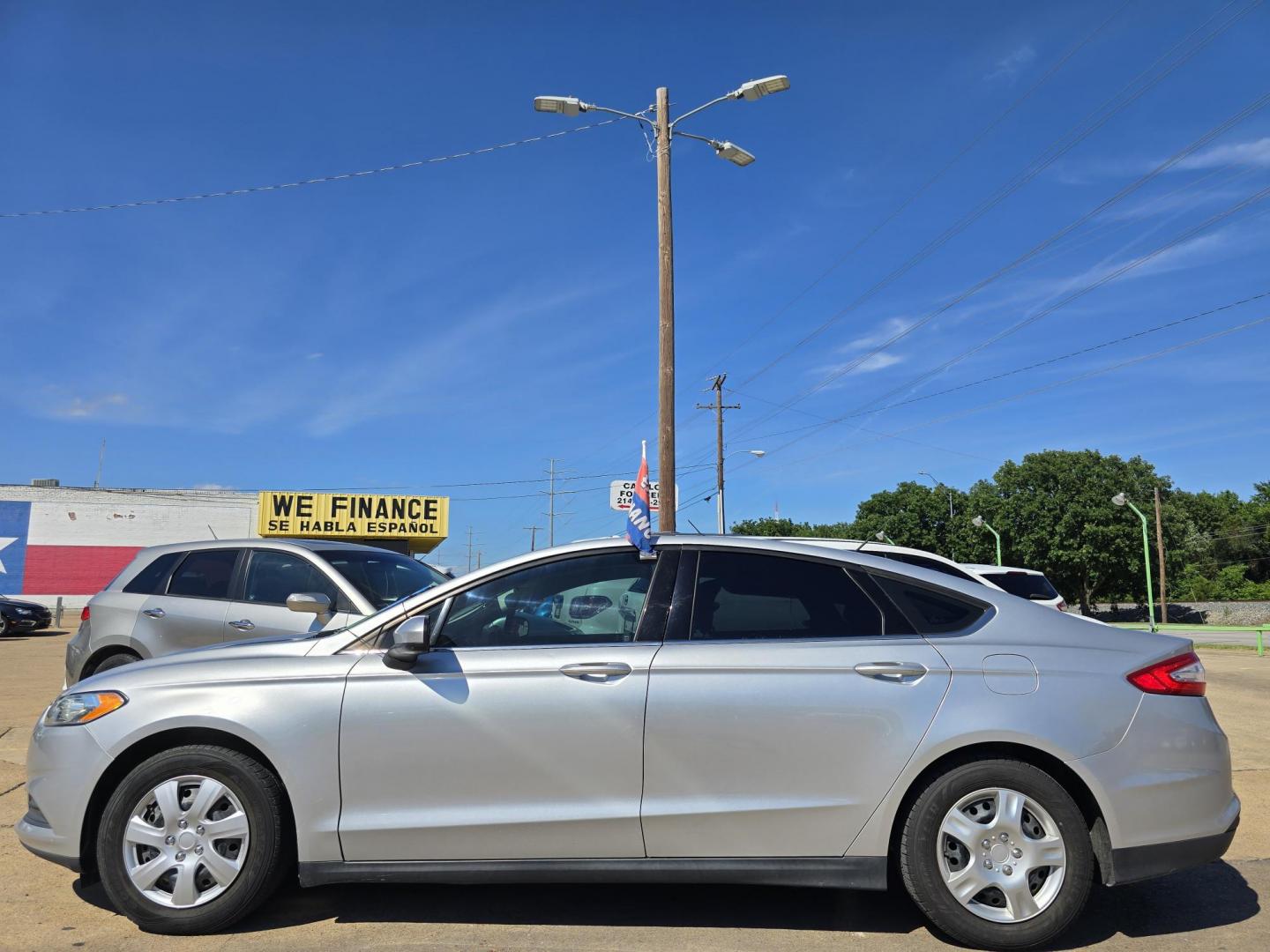 2014 BLUE Ford Fusion S (3FA6P0G72ER) with an 2.5L L4 DOHC 16V engine, AUTO transmission, located at 2660 S.Garland Avenue, Garland, TX, 75041, (469) 298-3118, 32.885387, -96.656776 - Photo#6