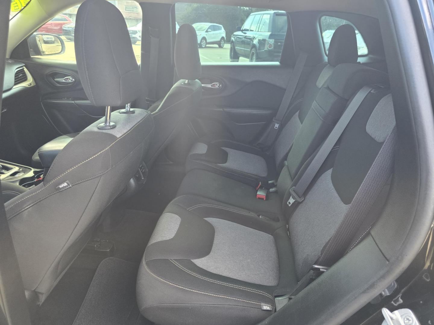 $view_url - Photo#16