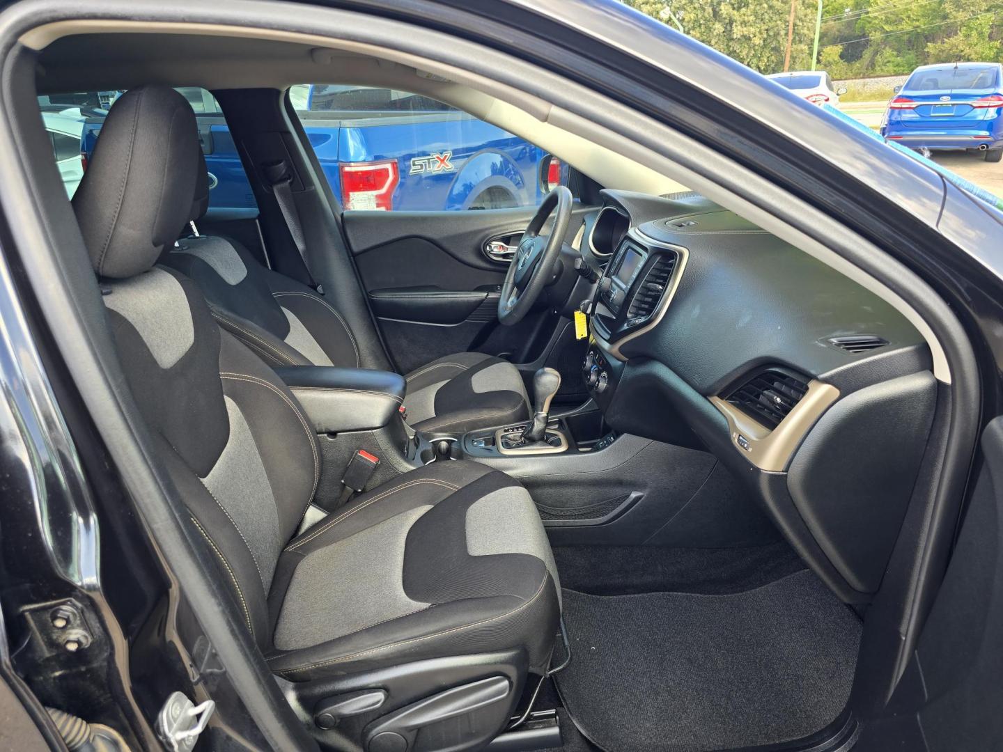 $view_url - Photo#19