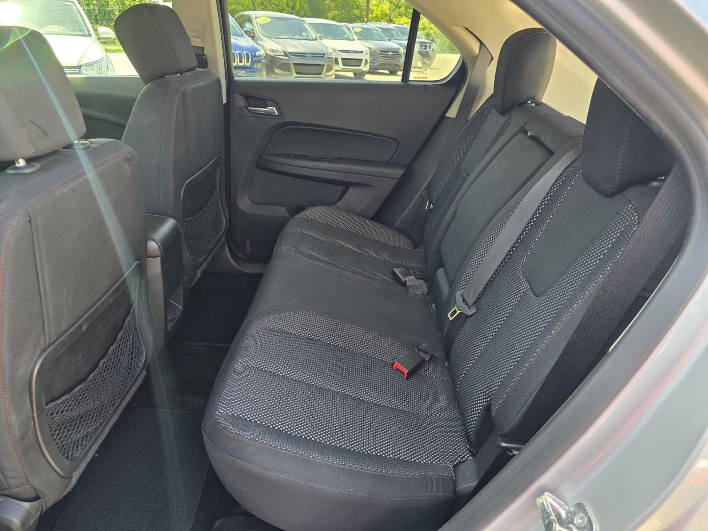 2015 SILVER Chevrolet Equinox LT (2GNALBEKXF1) with an 2.4L L4 DOHC 16V FFV engine, 6-Speed Automatic transmission, located at 2660 S.Garland Avenue, Garland, TX, 75041, (469) 298-3118, 32.885387, -96.656776 - Photo#15