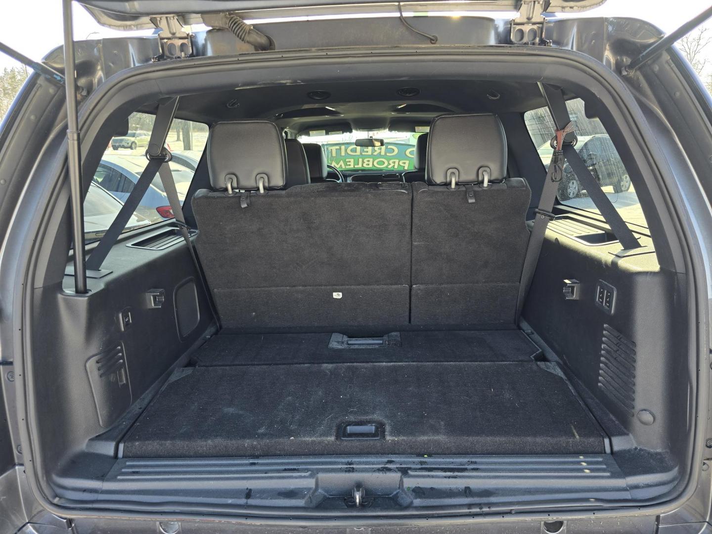 2015 GRAY Ford Expedition EL XLT (1FMJK1HT3FE) with an 3.5L V6 DOHC 24V FFV engine, 6-Speed Automatic transmission, located at 2660 S.Garland Avenue, Garland, TX, 75041, (469) 298-3118, 32.885387, -96.656776 - Photo#18