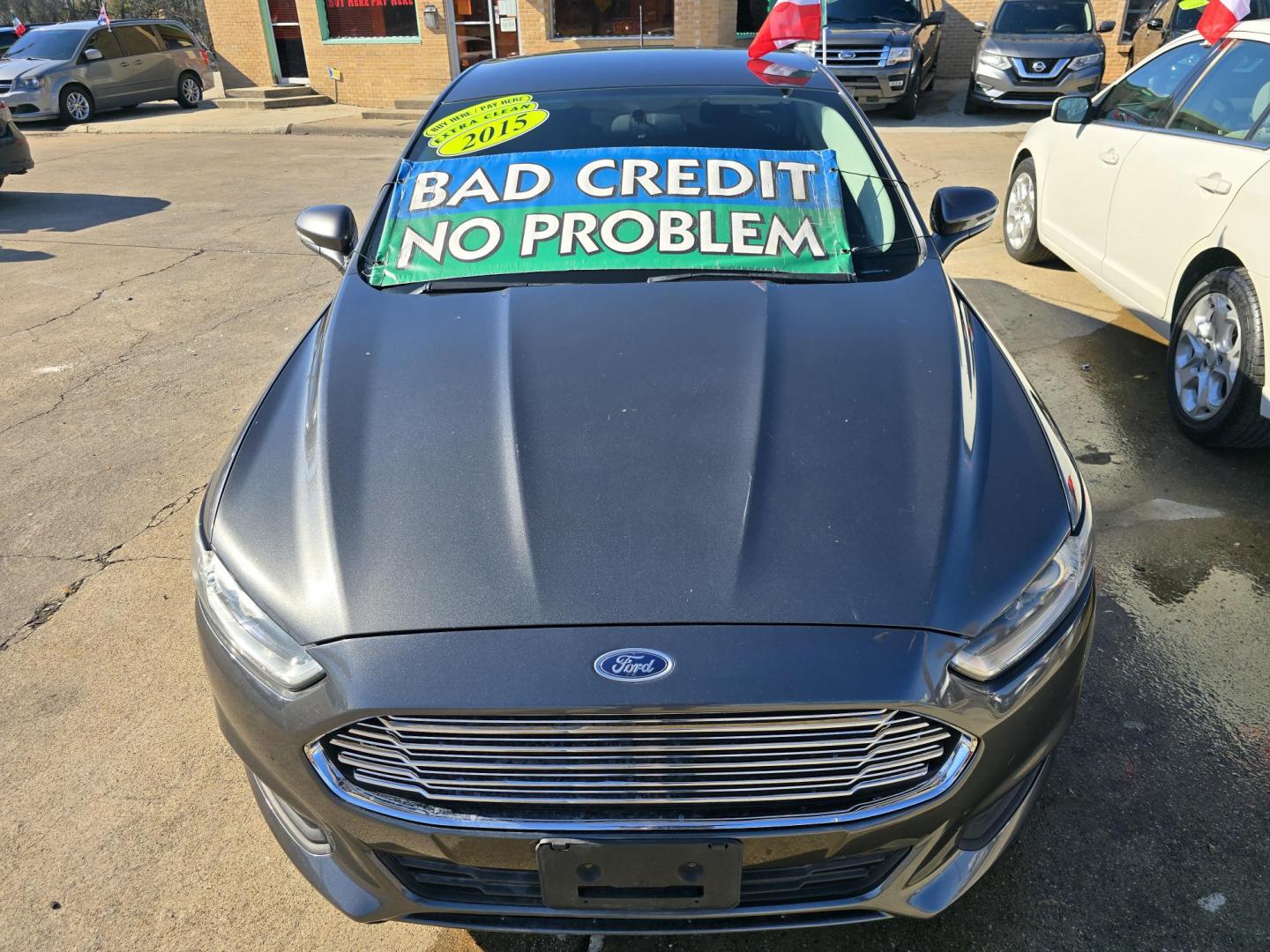 2015 GRAY Ford Fusion SE (3FA6P0H71FR) with an 2.5L L4 DOHC 16V engine, AUTO transmission, located at 2660 S.Garland Avenue, Garland, TX, 75041, (469) 298-3118, 32.885387, -96.656776 - Photo#8