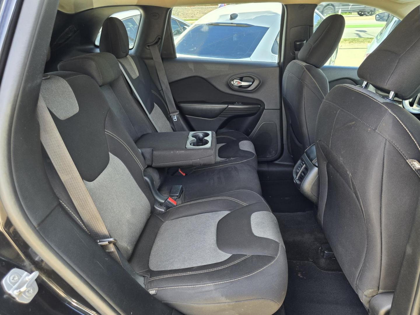 2015 BLUE Jeep Cherokee Sport (1C4PJLABXFW) with an 2.4L L4 DOHC 16V engine, 9-Speed Automatic transmission, located at 2660 S.Garland Avenue, Garland, TX, 75041, (469) 298-3118, 32.885387, -96.656776 - Photo#17