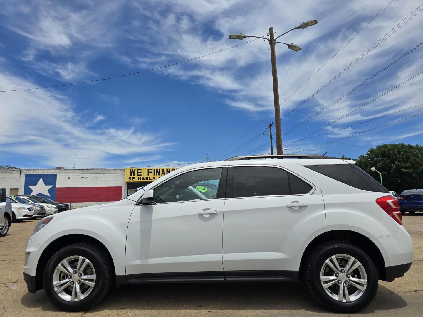 2016 WHITE Chevrolet Equinox LT (2GNALCEK6G6) with an 2.4L L4 DOHC 16V FFV engine, 6A transmission, located at 2660 S.Garland Avenue, Garland, TX, 75041, (469) 298-3118, 32.885387, -96.656776 - Photo#6