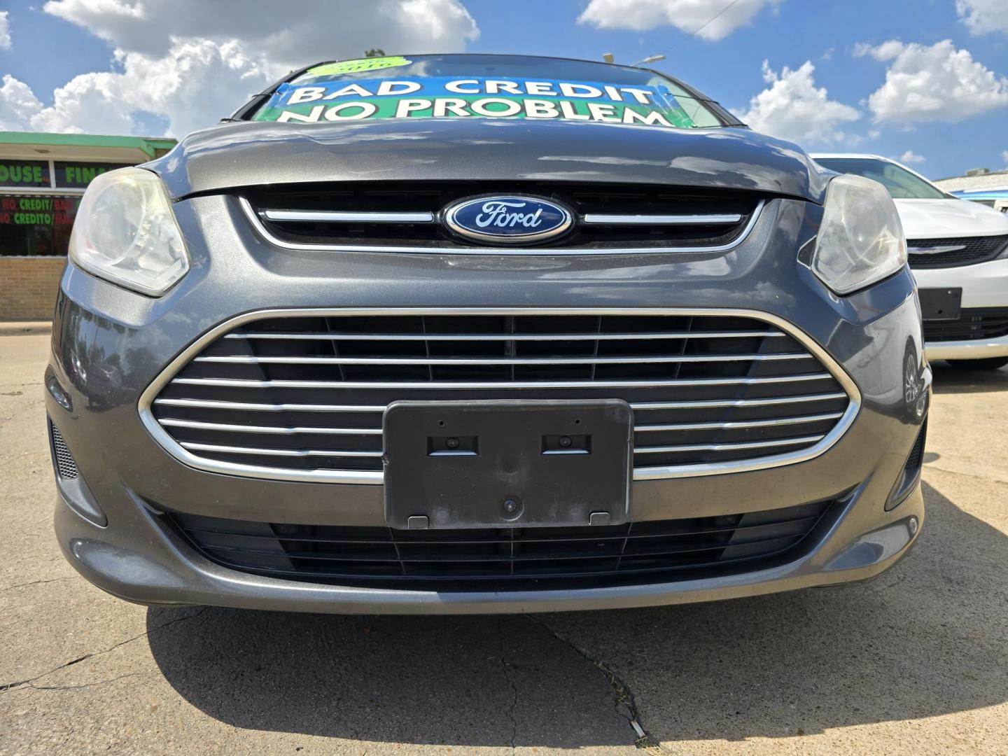 2016 GRAY /BLACK Ford C-Max Hybrid SE (1FADP5AU1GL) with an 2.0L L4 DOHC 16V HYBRID engine, CVT transmission, located at 2660 S.Garland Avenue, Garland, TX, 75041, (469) 298-3118, 32.885387, -96.656776 - Photo#9