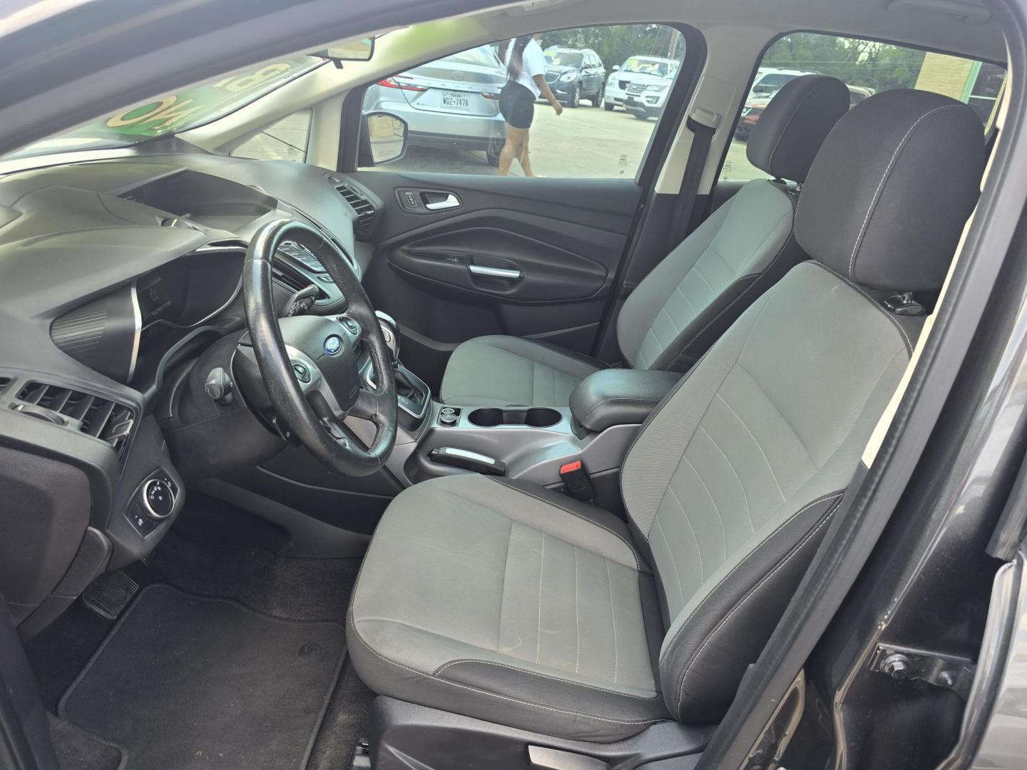2016 GRAY /BLACK Ford C-Max Hybrid SE (1FADP5AU1GL) with an 2.0L L4 DOHC 16V HYBRID engine, CVT transmission, located at 2660 S.Garland Avenue, Garland, TX, 75041, (469) 298-3118, 32.885387, -96.656776 - Photo#11