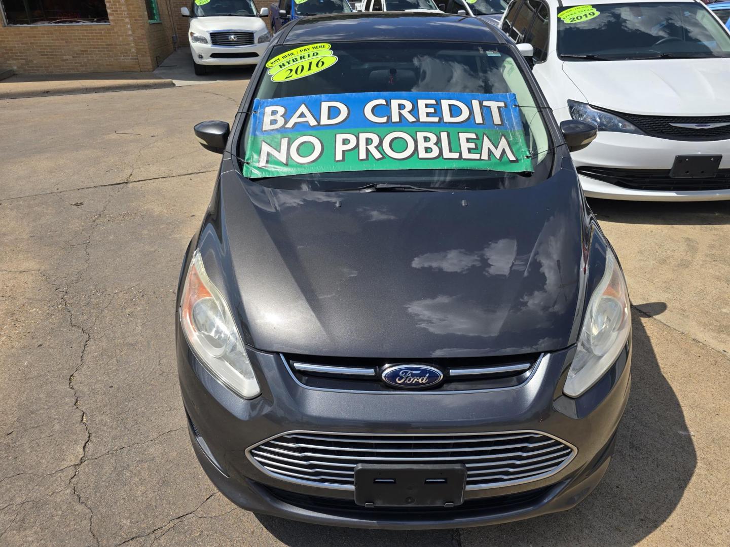 2016 GRAY /BLACK Ford C-Max Hybrid SE (1FADP5AU1GL) with an 2.0L L4 DOHC 16V HYBRID engine, CVT transmission, located at 2660 S.Garland Avenue, Garland, TX, 75041, (469) 298-3118, 32.885387, -96.656776 - Photo#8