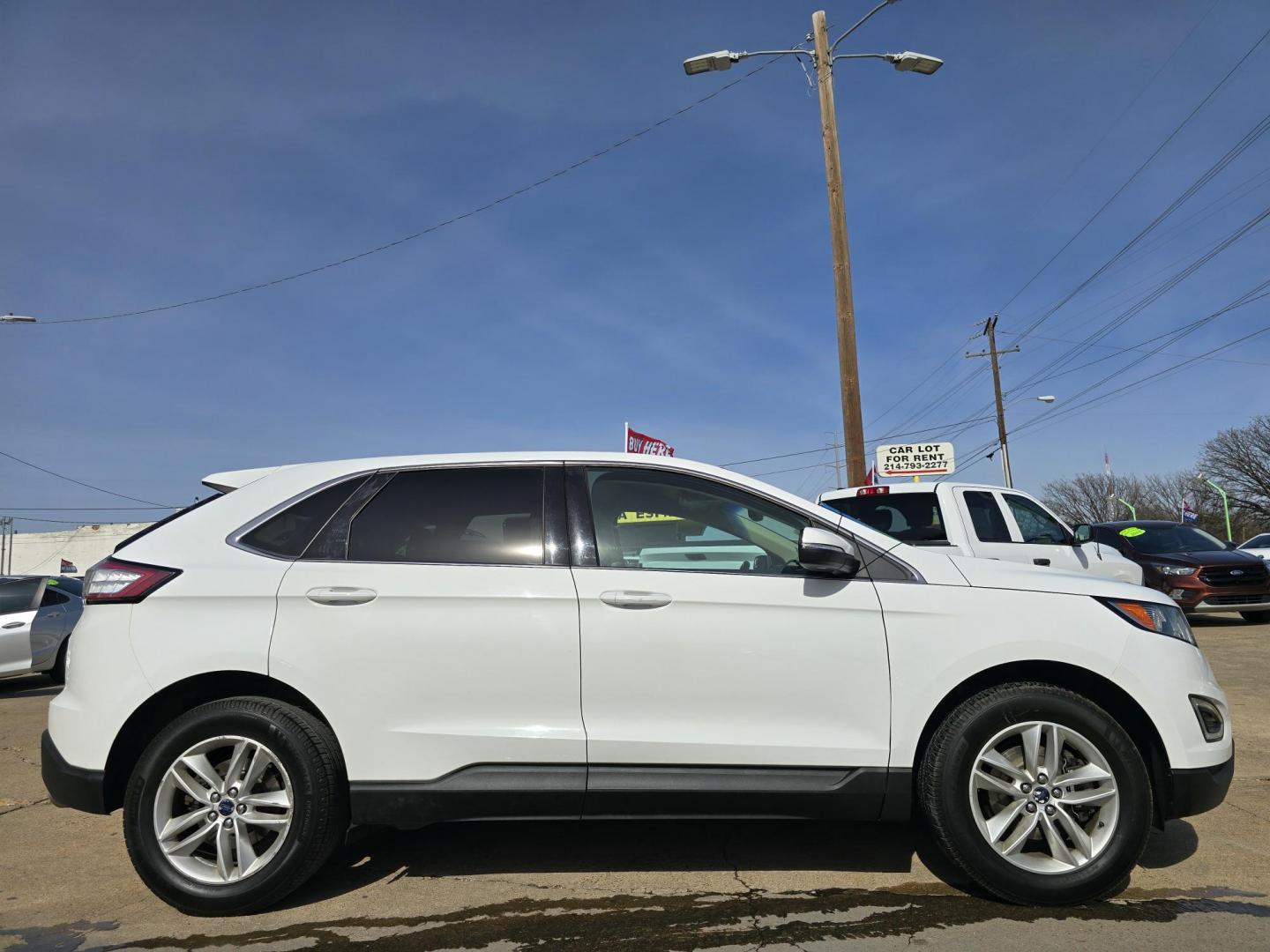 2016 WHITE Ford Edge SEL (2FMPK4J88GB) with an 3.5L V6 DOHC 24V engine, 6A transmission, located at 2660 S.Garland Avenue, Garland, TX, 75041, (469) 298-3118, 32.885387, -96.656776 - Photo#2
