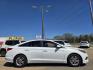 2016 DIAMOND WHITE Hyundai Sonata SE (5NPE24AF3GH) with an 2.4L L4 DOHC 16V engine, 7A transmission, located at 2660 S.Garland Avenue, Garland, TX, 75041, (469) 298-3118, 32.885387, -96.656776 - Photo#2