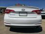 2016 DIAMOND WHITE Hyundai Sonata SE (5NPE24AF3GH) with an 2.4L L4 DOHC 16V engine, 7A transmission, located at 2660 S.Garland Avenue, Garland, TX, 75041, (469) 298-3118, 32.885387, -96.656776 - Photo#4